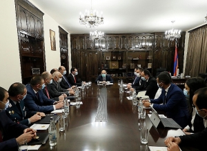 Армению, Ширакскую область, Гюмри мы должны отстроить по-новому: совещание во главе с премьер-министром в областной администрации Ширака