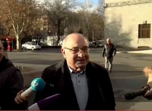 Վազգեն Մանուկյանն Ազատության հրապարակում հանդիպում է իր աջակիցներին․ ՈՒՂԻՂ