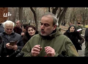 «В Москве решили, что Серж должен уйти и отправили Карена Карапетяна, но народ спутал карты»