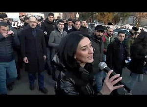 Нам передали послание предателя, где он сказал, что откроют огонь по народу, если что-то пойдёт не так, как им хочется