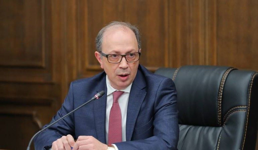 Արա Այվազյան