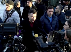 Если Пашинян так уверен в своей фракции, пусть подаст в отставку: Эдуард Шармазанов