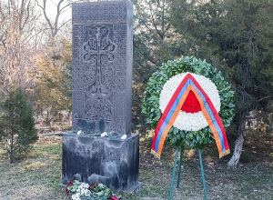 Արմեն Սարգսյանի անունից այսօր Ծիծեռնակաբերդի բարձունքում հարգանքի տուրք է մատուցվել