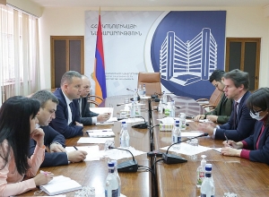 Ваан Керобян принял Чрезвычайного и Полномочного посла Франции в Армении