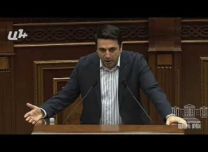 Мне кажется, Наира Зограбян и Микаэл Мелкуян не общаются друг с другом: Ален Симонян