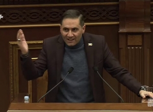 Պարի համույթը դո՛ւք եք ու դո՛ւք եք պարում․ տրնգի եք պարում էս վիճակում․ Արման Աբովյան