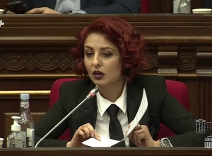 Գուցե թաքուն և աննկատ վարչապետ դառնալու մի՞տք ունեք, որ վարչապետի փոխարեն եք պատասխանում․Սամսոնյանը՝ Ավինյանին