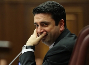 Брифинг Алена Симоняна