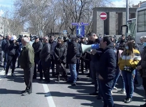 Ընդդիմադիրներին չհաջողվեց հանդիպել Նիկոլ Փաշինյանին