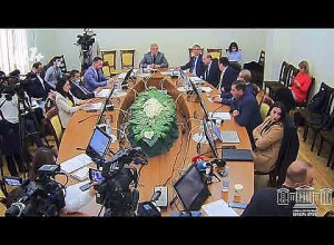 «Խնդրում եմ ենթատեքստերով չսպառնալ․ ես հասկանում եմ, պարոն Քոչարյան, Ձեր ասածն էլ, պարոն Խաչատրյանինն էլ»