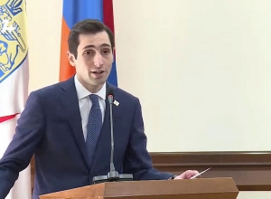 Էս կատարողականն ունեցող քաղաքապետը հաջորդ թուղթը, որ վերցներ, կլիներ հրաժարականի թուղթը․ Խաժակյան