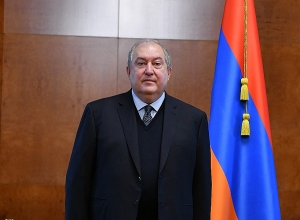 Армен Саркисян вручил высокие государственные награды