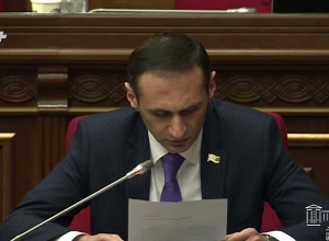 «Правильна ли оценка министра экономики, и как мы будем терпеть работу этого министра?»