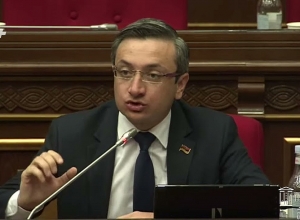 Господин Пашинян, с нами консенсуса нет, но бросая вину на вашу фракцию, говорят, что примут