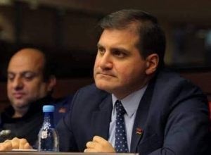 «Շարունակելո՞ւ ենք թույլ տալ, որ մեր փոխարեն այլոք բանակցեն՝ ի հաշիվ մեր կյանքերի և տարածքների»