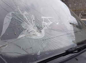 Ночью азербайджанцы забросали камнями перевозящий тела армянский автомобиль: вице-мэр Гориса