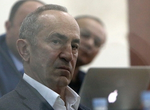 Պաշտպանները պահանջում են դադարեցնել Ռոբերտ Քոչարյանի և մյուսների նկատմամբ հետապնդումը