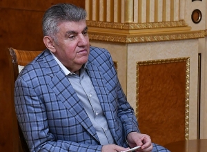 Նախագահ Արմեն Սարգսյանն ընդունել է Ռուսաստանի հայերի միության նախագահ Արա Աբրահամյանին