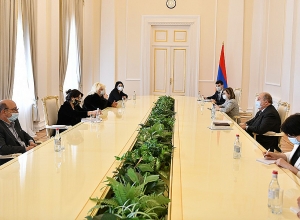 Армен Саркисян принял делегацию Союза журналистов Армении