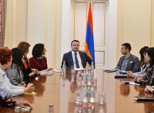 Արցախի մի խումբ հանրային ծառայողներ այցելել են Հայաստանի նախագահի նստավայր