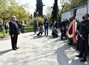 Армен Саргсян посетил Площадь Героев в Тбилиси