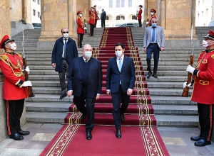 Мы должны поощрять реализацию совместных программ: Армен Саркисян посетил Парламент Грузии