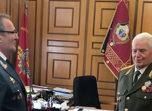 По приказу начальника Полиции РА награждены группа ветеранов МВД РФ