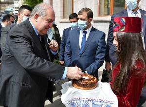 Պետք է ստեղծվեն նոր աշխատատեղեր, որպեսզի թշնամին տեսնի, որ այս գյուղերը ծաղկում են. նախագահն այցելել է Սյունիքի մարզի մի շարք համայնքներ
