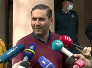 У одного из 16 задержанных сюникцев есть подозрения на коронавирус: брифинг Абовяна и Исаяна