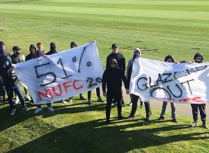 «Մանչեսթեր Յունայթեդի» ֆաները պահանջում են սեփականատիրոջ հրաժարականը, գլխավոր մարզիչը՝ ոչ