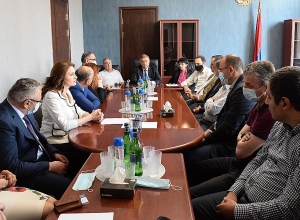 Գագիկ Ջհանգիրյանը ԲԴԽ անդամների հետ   այցելել է դատարաններ