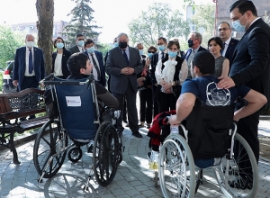 Ֆրանսիայի Սենատի պատվիրակությունն այցելեց Հայրենիքի պաշտպանի վերականգնողական կենտրոն