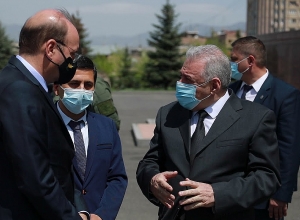 Վաղարշակ Հարությունյանն ընդունել է Կիպրոսի պաշտպանության նախարարի գլխավորած պատվիրակությանը