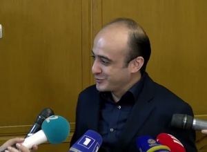 Սիմոնյանը՝ Փաշինյանի հրաժարականի և ընտրությանը դաշինքով մասնակցելու հնարավոր լինել-չլինելու մասին