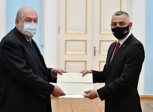 Новоназначенный посол Болгарии вручил Армену Саркисяну верительные грамоты