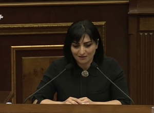 «Առաջնագծում  ունենք ցելոֆանապատ վրաններ, ադրբեջանցին, որ տեխնիկայով խրամատավորվում  է, դա տեսնում է»