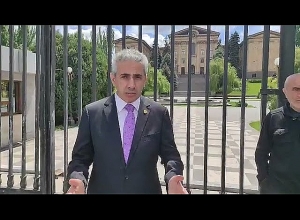 Никто из депутатов не имел смелости встретиться со мной: Эдгар Казарян