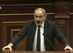 Левон Тер-Петросян решил попробовать еще раз и на этот раз совершить клептократическую революцию: Пашинян