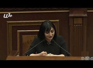 «Стыдно: вы тратите время на то, что нацелились на женщин, демонстрирующих  общественную активность – не выйдет!»