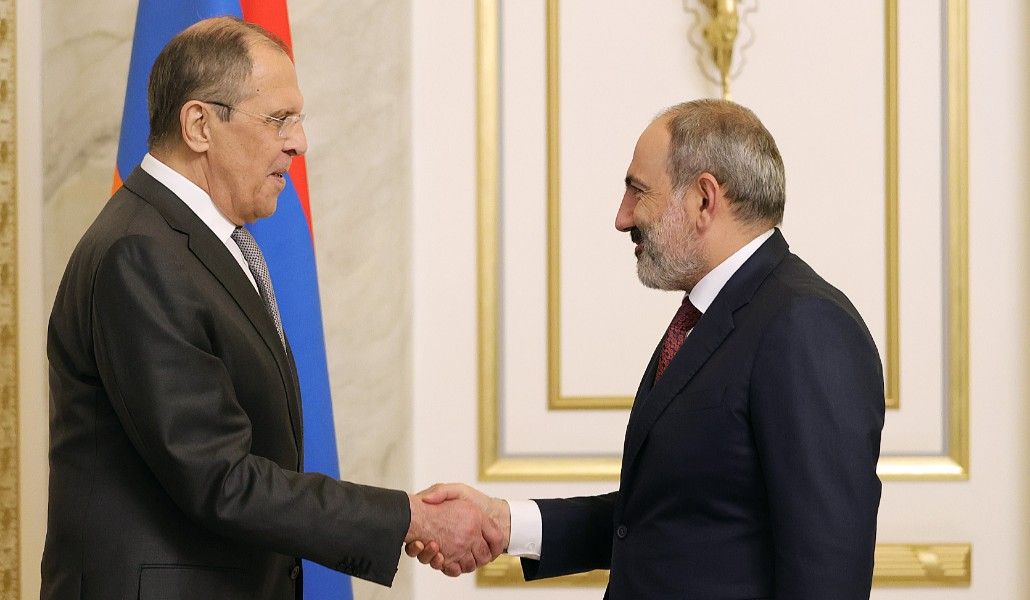 Լավրով Փաշինյան