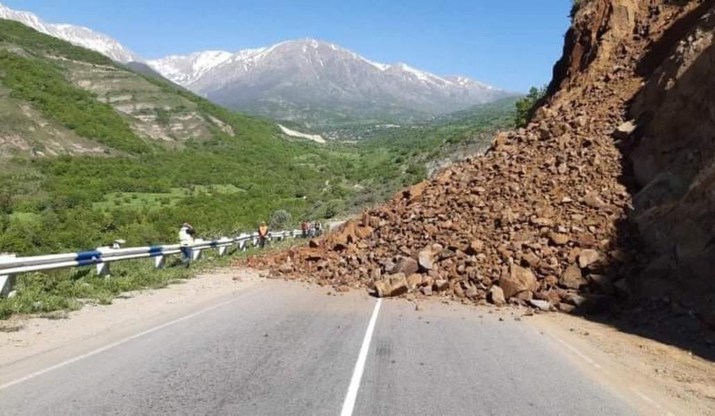 քարաթափում