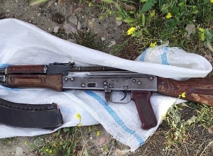 Ինքնաձիգներ, նռնականետ և այլ հրազեններ․ ոստիկանության տեսանյութը