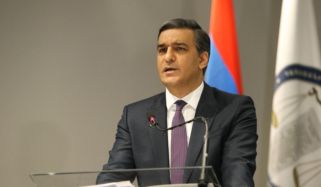 Արման Թաթոյան 2
