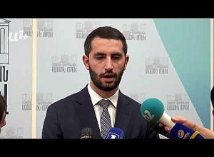 Слухи об отставке министра иностранных дел являются ложными