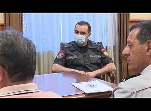 Ваге Казарян принял чемпиона Европы Малхаса Амояна