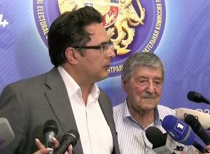 «Ազատ հայրենիք» դաշինքը առաջարկում է Ֆրանսիայի հետ ռազմաքաղաքական պայմանագիր կնքել