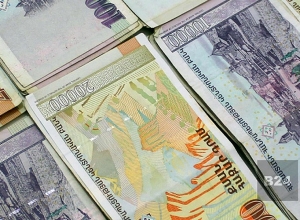 Ուշացումով սկսվել է տունը կորցրած արցախցիներին 20 և 40 հազարական դրամներ վճարելու գործընթացը