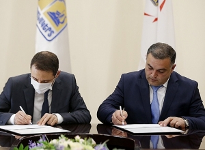 Мэры Еревана и Степанакерта подписали программу о сотрудничестве на 2021-2023 годы