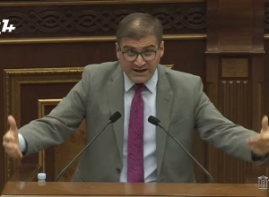 Судья, подавший заявку на участие в выборах, может быть автором подозрительных актов