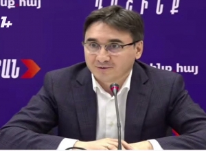 Брифинг руководителя центрального штаба блока «Армения» Армена Горгяна